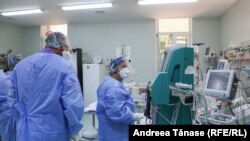 Pandemia de Covid19 a pus și mai mult în evidență diferențele între spitalele de stat și cele private. Dacă în privința unităților de terapie intensivă, spitalele de stat rămân cele mai puternice, datorită investițiilor majore necesare, la alte tipuri de investigații și tratament, mediul privat conduce detașat.