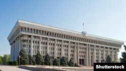 Здание парламента Кыргызстана. 