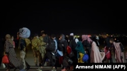 Косово аркылуу чыгарылган ооган качкындары