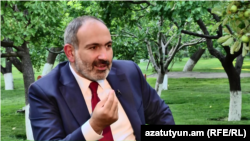 Премьер-министр Никол Пашинян дает интервью Радио Азатутюн, 17 июля 2019 г.