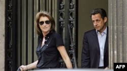 Francuski predsjednik Nicolas Sarkozy i njegova supruga Cecilia