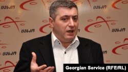 По мнению эксперта Кахи Кахишвили, от того, кто выйдет на второе место, реально зависит конкретная политическая ситуация в Грузии в ближайшие четыре года