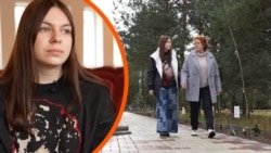 Грає в шахи та допомагає ВПО: історія 16-річної двічі переселенки з Донеччини (відео)