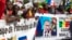 Демонстрация сторонников сближения с Россией и разрыва с Францией в столице Бамако в день независимости Мали. На плакатах написано «Путин – это дорога в будущее», 22 сентября 2020 года