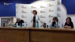 Ana Blandiana la lansările de carte ale Fundației Academiei Civice