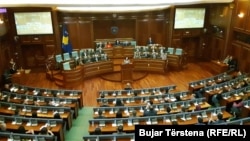 Для обрання нового уряду необхідно набрати 61 з-поміж 120 депутатських голосів