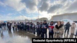 Эгемендик монументинин жанындагы эскерүү акциясы. Алматы. 16-декабрь, 2024-жыл 