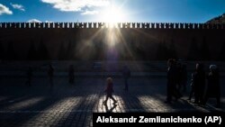 56 відсотків росіян в цілому погано ставляться до України