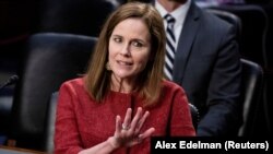  Amy Coney Barrett, candidată la un loc de judecător la Curtea Supremă americană, în timpul audierilor din comisia juridică a Senatului, Washington, 13 octombrie 2020. 