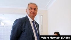 Рауль Хаджимба погодився добровільно піти у відставку після чотирьох днів протестів опозиції