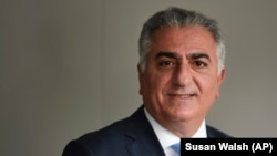 شاهزاده رضا پهلوی هدف از پروژه ققنوس را ارائه یک «نقشه راه» برای مواجهه با مسائل بنیادین کشور از جمله بحران آب عنوان کرده است