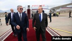 Адылбек Касымалиев жана Михаил Мишустин. 14-август, 2025-жыл. Чолпон-Ата шаары.