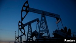 Власти считают, что американский конгрессмен является лоббистом американской компании Frontera, добывающей газ и нефть в одном из регионов Грузии