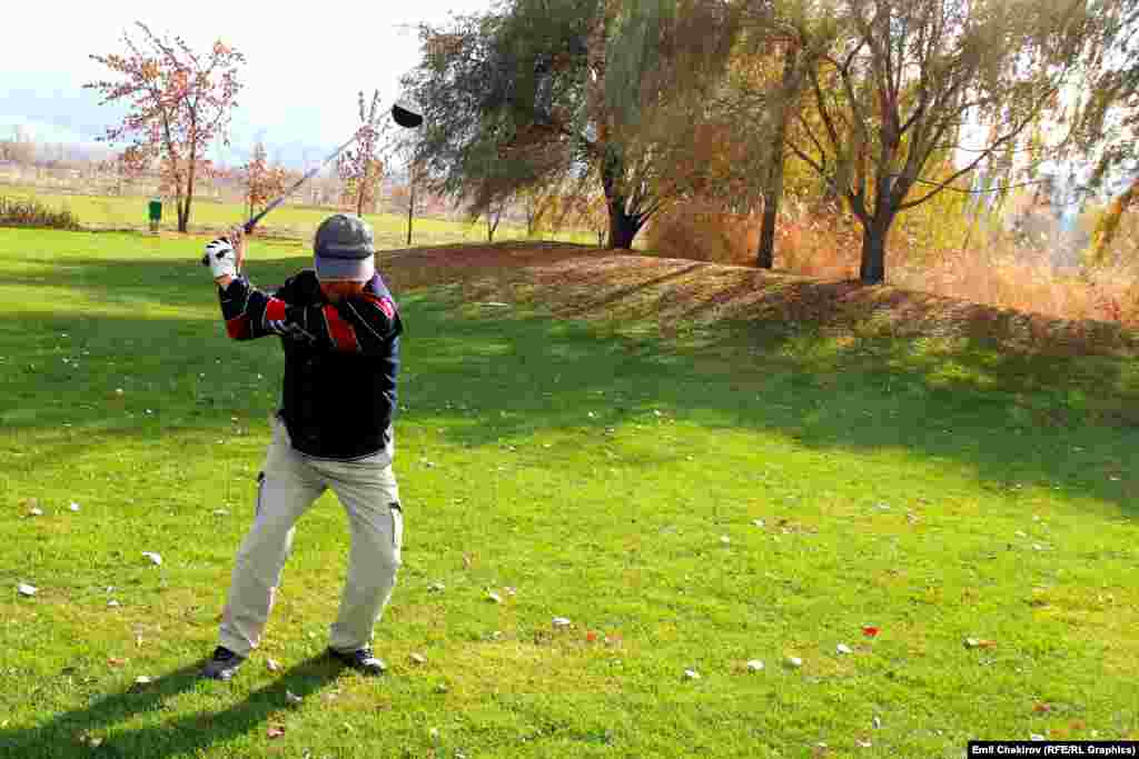 Гольф чыныгы&nbsp;мырзалардын оюну. Ал ойлонууну, шамдагайлыкты, тактыкты талап кылат. 