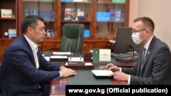 Садыр Жапаров менен Толкунбек Абдыгуловдун жолугушуусу. 2020-жылдын 19-октябры.