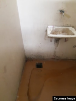 Fotografi e realizuar në burgun e Idrizovës. Drejtoria e Burgjeve e Maqedonisë së Veriut e pranon se kushtet në burgjet e këtij shteti, nuk janë të mira.