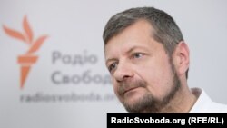 Мосійчук на своїй сторінці в соціальній мережі Facebook у день виборів оприлюднив фото свого виборчого бюлетеня з результатами голосування