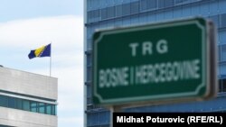 Bosna i Hercegovina se ovih dana nalazi u najvećoj krizi od kraja rata, kaže Latal