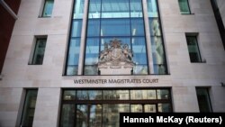 Илустрација, судот во Лондон 