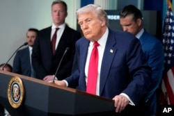 Президент Дональд Трамп у кімнаті для брифінгів преси імені Джеймса Брейді в Білому домі у Вашингтоні, США, 11 серпня 2025 року