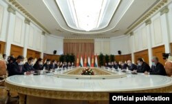 Встреча Садыра Жапарова и Эмомали Рахмона в расширенном формате, 29 июня 2021 г.