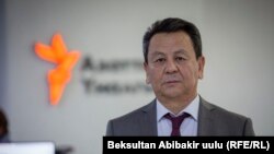 Өмүрбек Суваналиев.