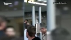 Protest în fața secției de vot din München, Germania