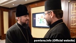 Глава УГКЦ Святослав (праворуч) і предстоятель ПЦУ митрополит Київський і всієї України Епіфаній (ліворуч) під час презентації книги «Діалог лікує рани». Київ, 17 січня 2019 року