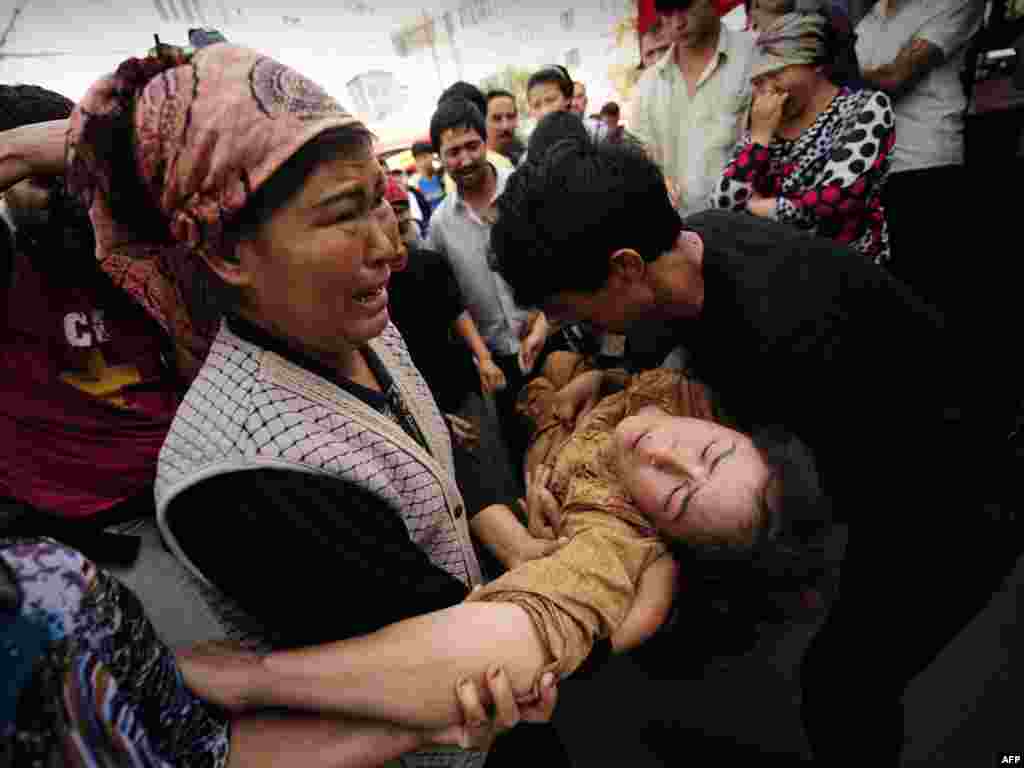 Протестите на ујгурите, муслиманско малцинство во Кина во провинцијата Ксинџијанг