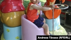 Horia Archip menționează faptul că este un educator blând, dar care îi învață pe copii să respecte anumite reguli pentru buna funcționare a societății.