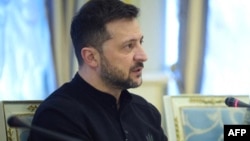 За його словами, Україна очікує пояснень від Китаю і реакції «США, Європи та всіх у світі, хто хоче, щоб був мир»