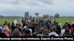 Na četiri predstave  u petak 1. listopada i i subotu 2 . listopada u Spomen-području Jasenovac  predstavu će pogledati 500 učenika  iz 10 hrvatskih osnovnih škola.