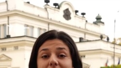 Крият ли се депутатите? Как спешен ремонт на Народното събрание не започва вече трета година