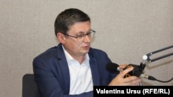 Igor Grosu, liderul PAS și candidat la funcția de premier în studioul Europei Libere (foto arhivă).