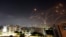 نور ناشی از رهگیری راکت‌های پرتاب شده از نوار غزه توسط سامانه ضدموشکی گنبد آهنین