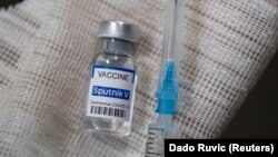 Минулого тижня керівник EMA закликав членів Євросоюзу відмовитися від надання національних дозволів на Sputnik V, поки агентство не закінчить аналіз безпеки