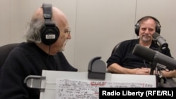 Александр Генис и Соломон Волков в нью-йоркской студии Радио Свобода. 9 января 2011