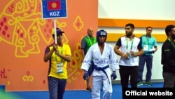 Боец джиу-джитсу Ариет Бекишов на Азиаде в Ашгабате. 16 сентября 2017 года.