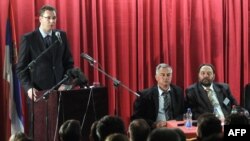 Aleksandar Vučić u poseti Mitrovici, 12. maj 2013.