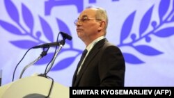 Почетният председател на ДПС Ахмед Доган 