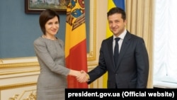 Володимир Зеленський (п) і Мая Санду, липень 2019 року