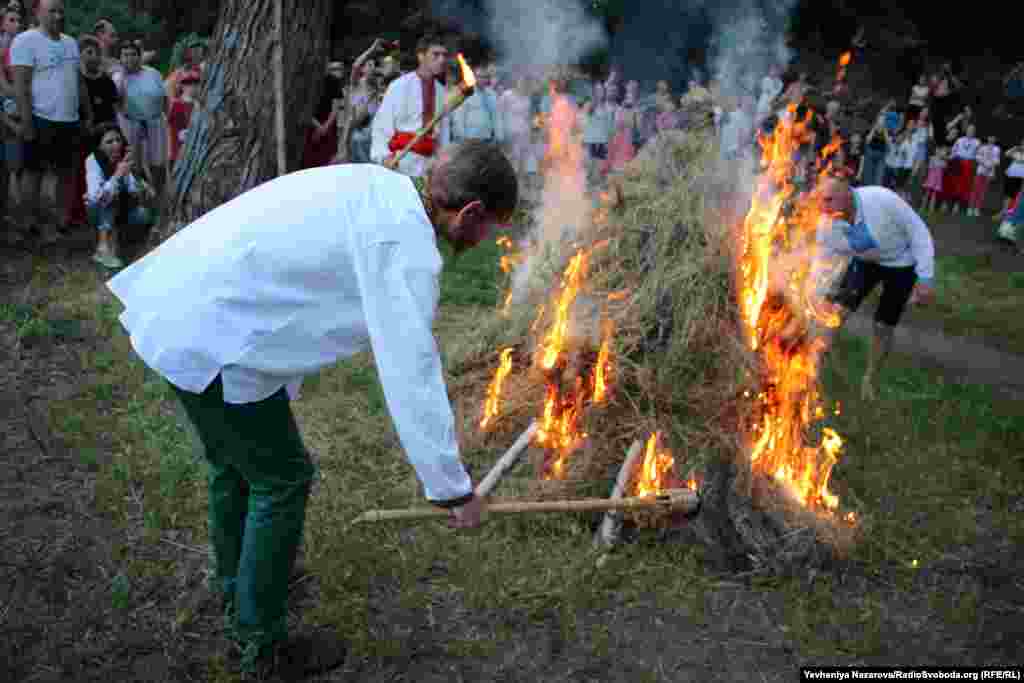 Обов&rsquo;язкова складова святкування Купала &ndash; купальське вогнище