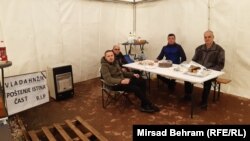 Predstavnici sindikata u šatoru ispred Vlade HNK