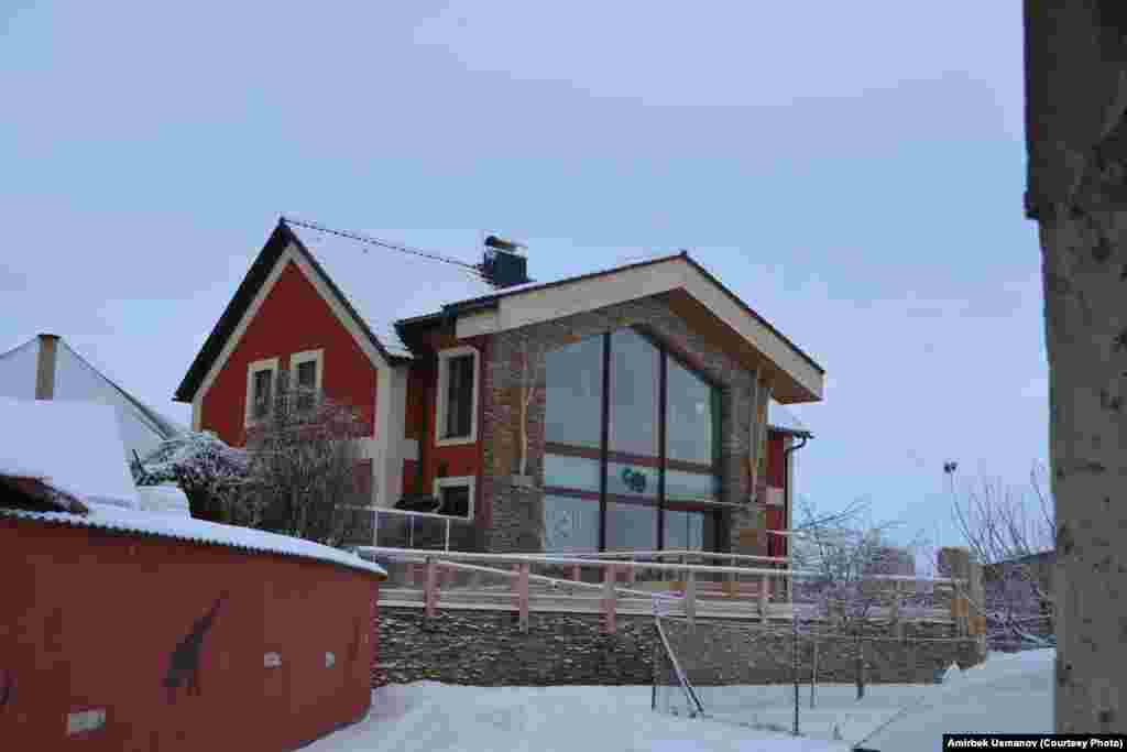 34 жаштагы Иржи Каракосзка 2016-жылы ачкан Эко борбор.