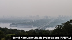 Сприятливі для накопичення шкідливих домішок в повітрі метеорологічні умови утримаються в Києві до 3 серпня