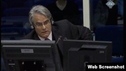Rupert Smith svjedoči na suđenju Ratku Mladiću, 28. siječanj 2013.