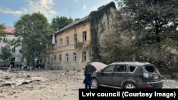 Через атаку у Львові пошкоджені десятки житлових будинків