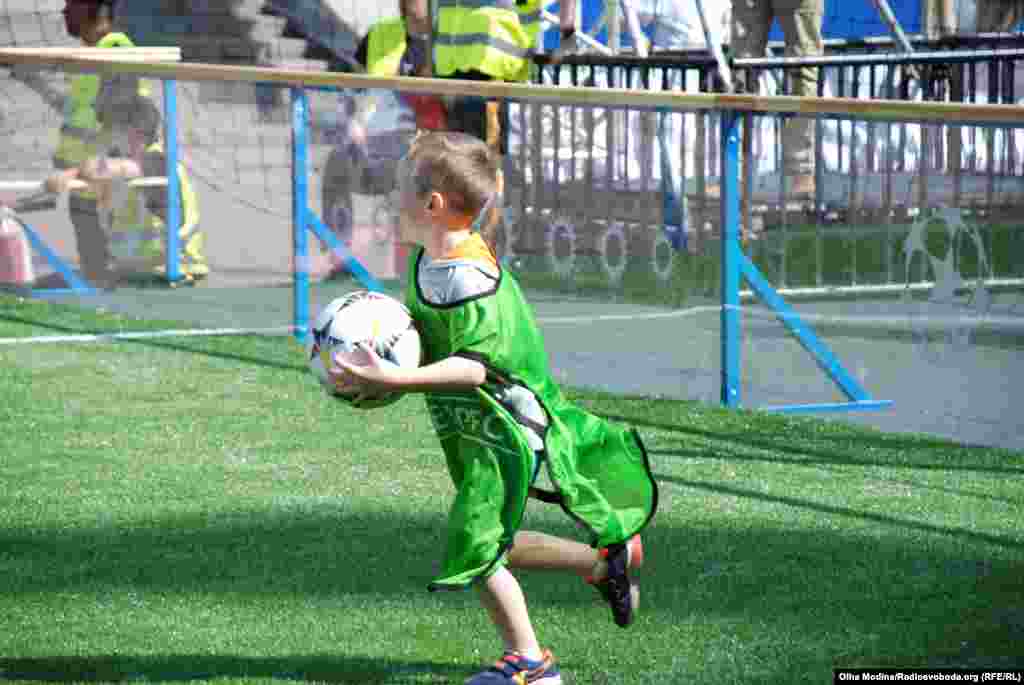 І з перемогою бігти до батьків