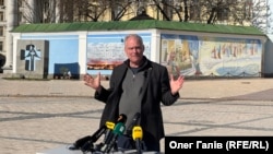 «Події, включаючи вчорашній удар, змушують мене сумніватися в добросовісності російської зацікавленості в припиненні вогню» – сенатор Кейн