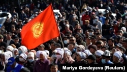 Митинг на площади «Ала-Тоо». Октябрь 2020 года. 